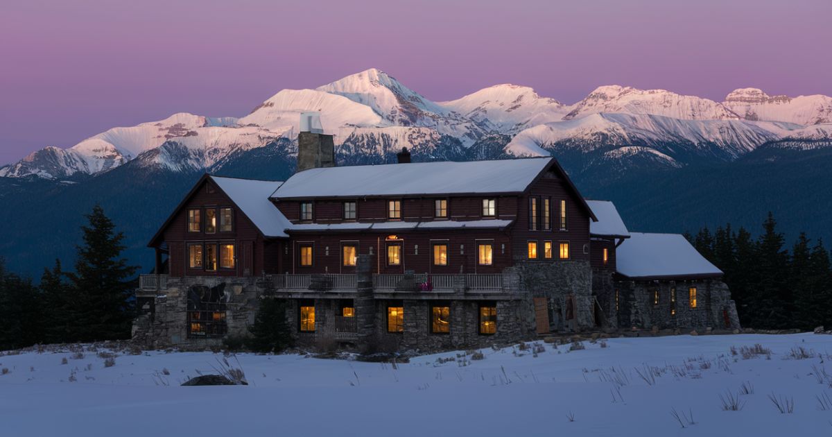 A Night at The Overlook: Our Real-Life Experience at Timberline Lodge from The Shining